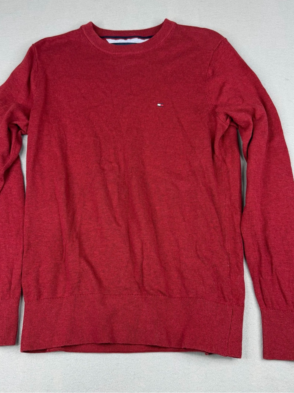 Tommy Hilfiger Pima Cotton Crewneck Sweater Men’s Medium Red Logo Knit